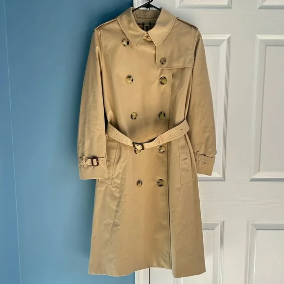 Burberry Honey Kensington Long Trench Coat